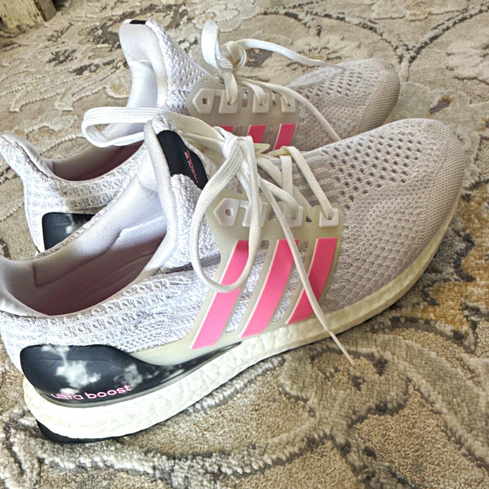 adidas UltraBoost 5.0 DNA White Dash Grey Primeknit Sneaker US 10.5 HP2479